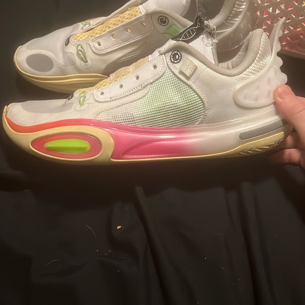 LI-NING Way of Wade All City 11 Blossom